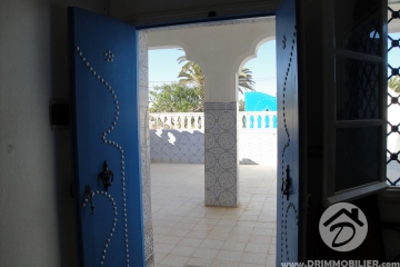 L 18 -                            Sale
                           Villa Meublé Djerba